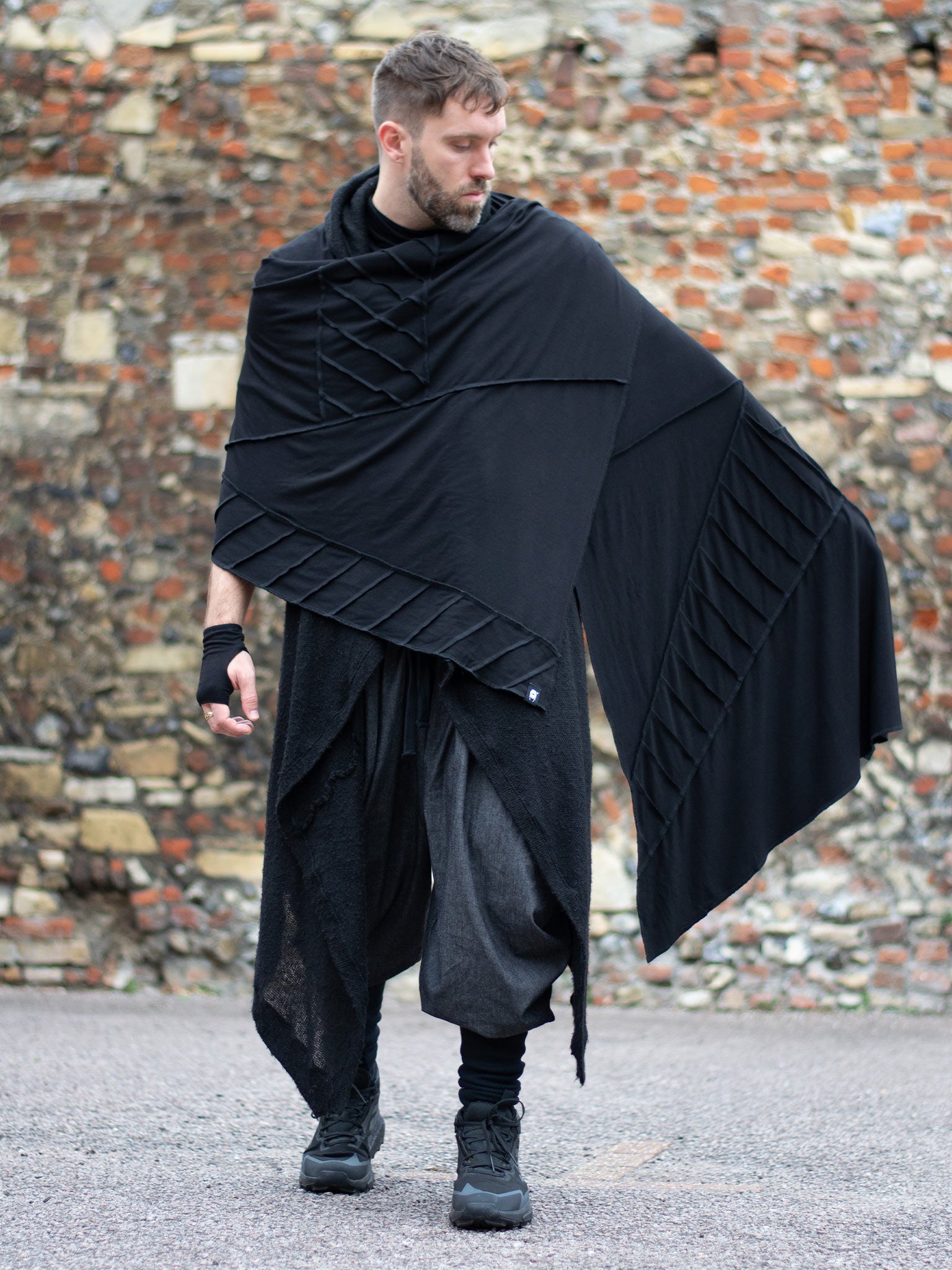Atheon Men's Oversized Scarf with Abstract Overlock Details in