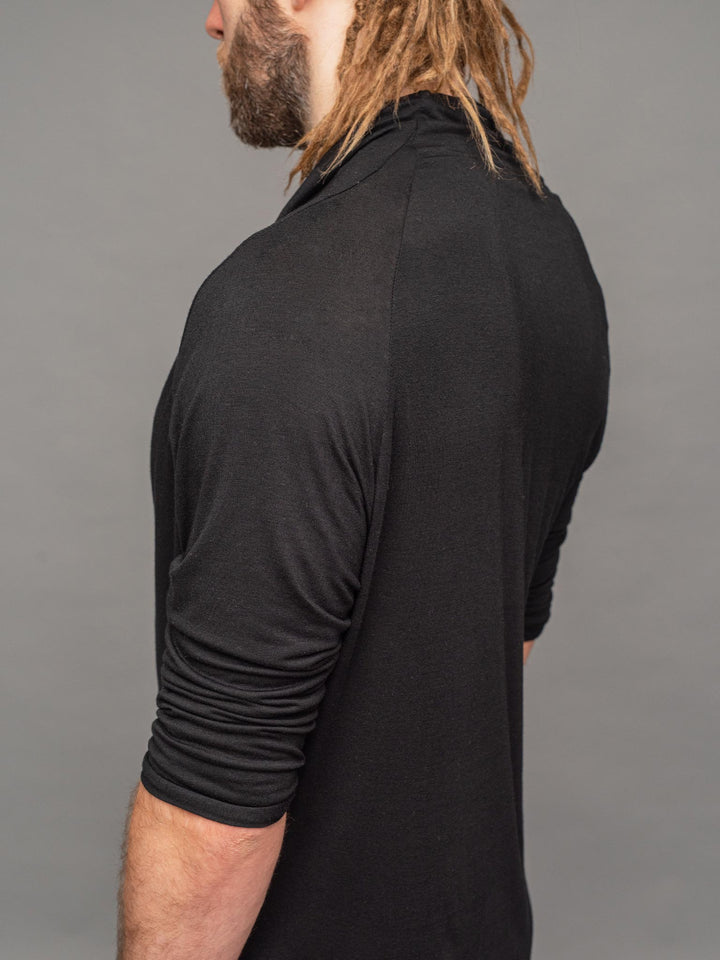 krypt bamboo asymmetric draped t-shirt in black - close-up raglan sleeve