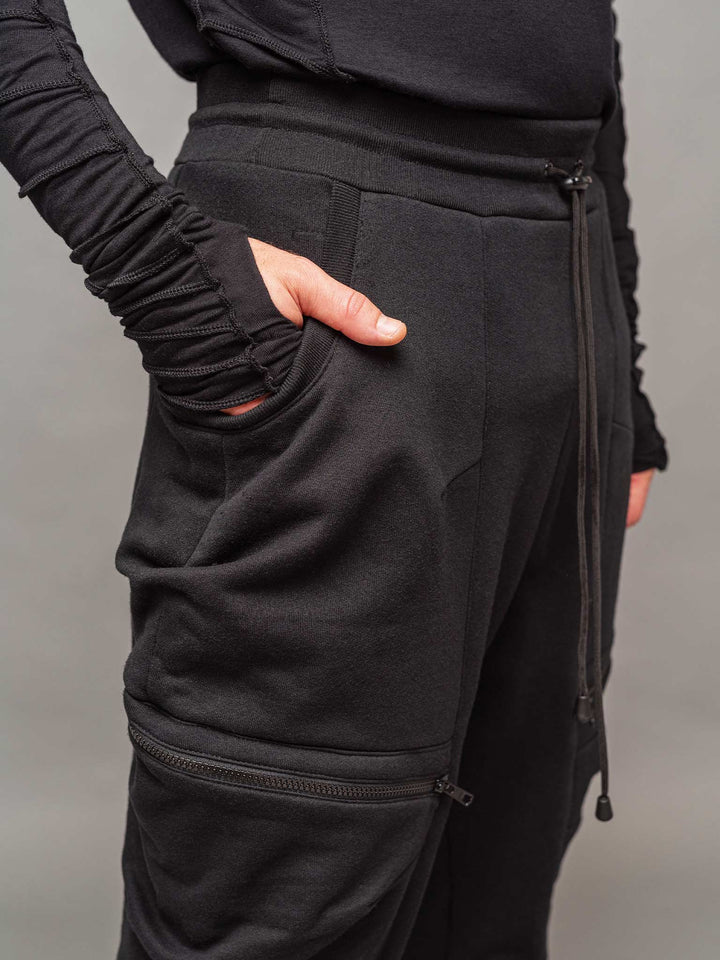 Close up top pocket view of the Ronin joggers in black.