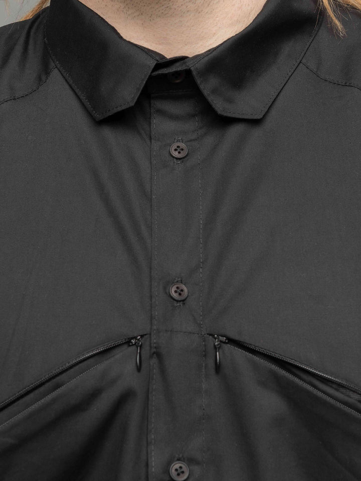 apex oversized poplin short sleeve black shirt with geometric paneled design and hidden zips - focus collar